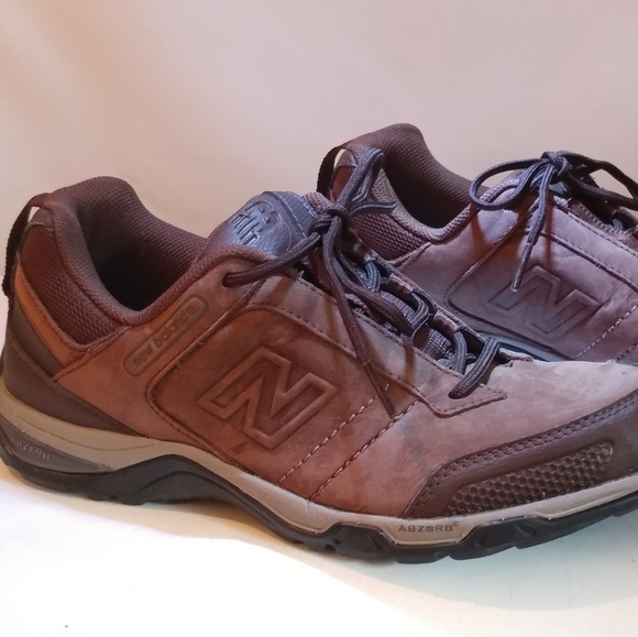 new balance womens black leather walking shoes